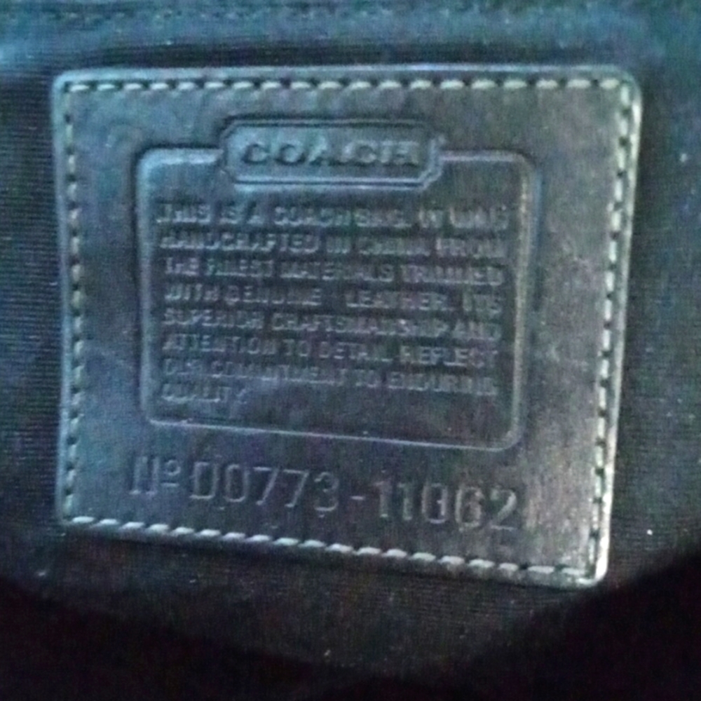 Coach Hampton D0773-11062 Signature Black Handbag Tote Zippered Medium